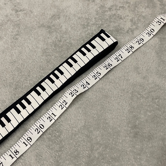 Piano Tie - Skinny Keyboard Tie for Musicians / Costumes - Picture 8 of 8